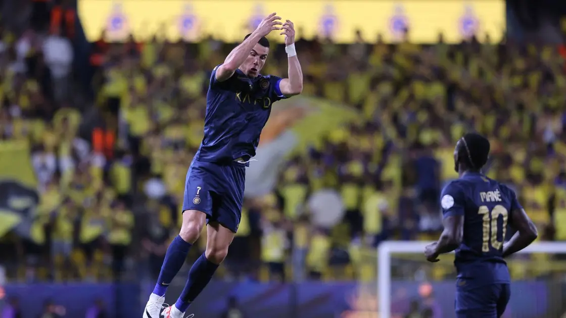 البرتغالي رونالدو ولابورت يقودان النصر للفوز على الخليج في الدوري السعودي