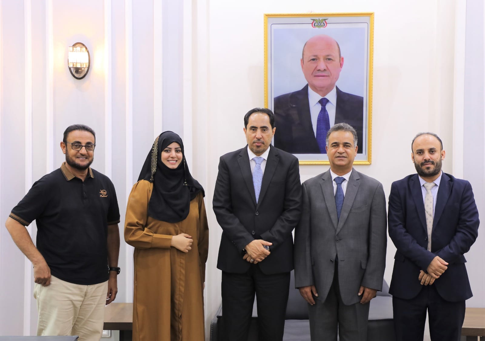 وزير الشباب والرياضة يبحث مع السفير الليبي في اليمن التعاون المشترك على مستوى البرامج والمشروعات الشبابية والرياضية
