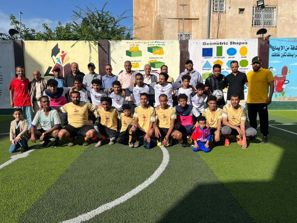 برعاية مدارس إسبيل..إختتام بطولة شهداء القبة الكروية بتعز