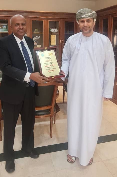 وكيل وزارة الشباب والرياضة يبحث مع نظيرة العماني التعاون المشترك ويشيد بالتسهيلات التي تقدمها السلطنة  للمنتخبات الرياضية اليمنية