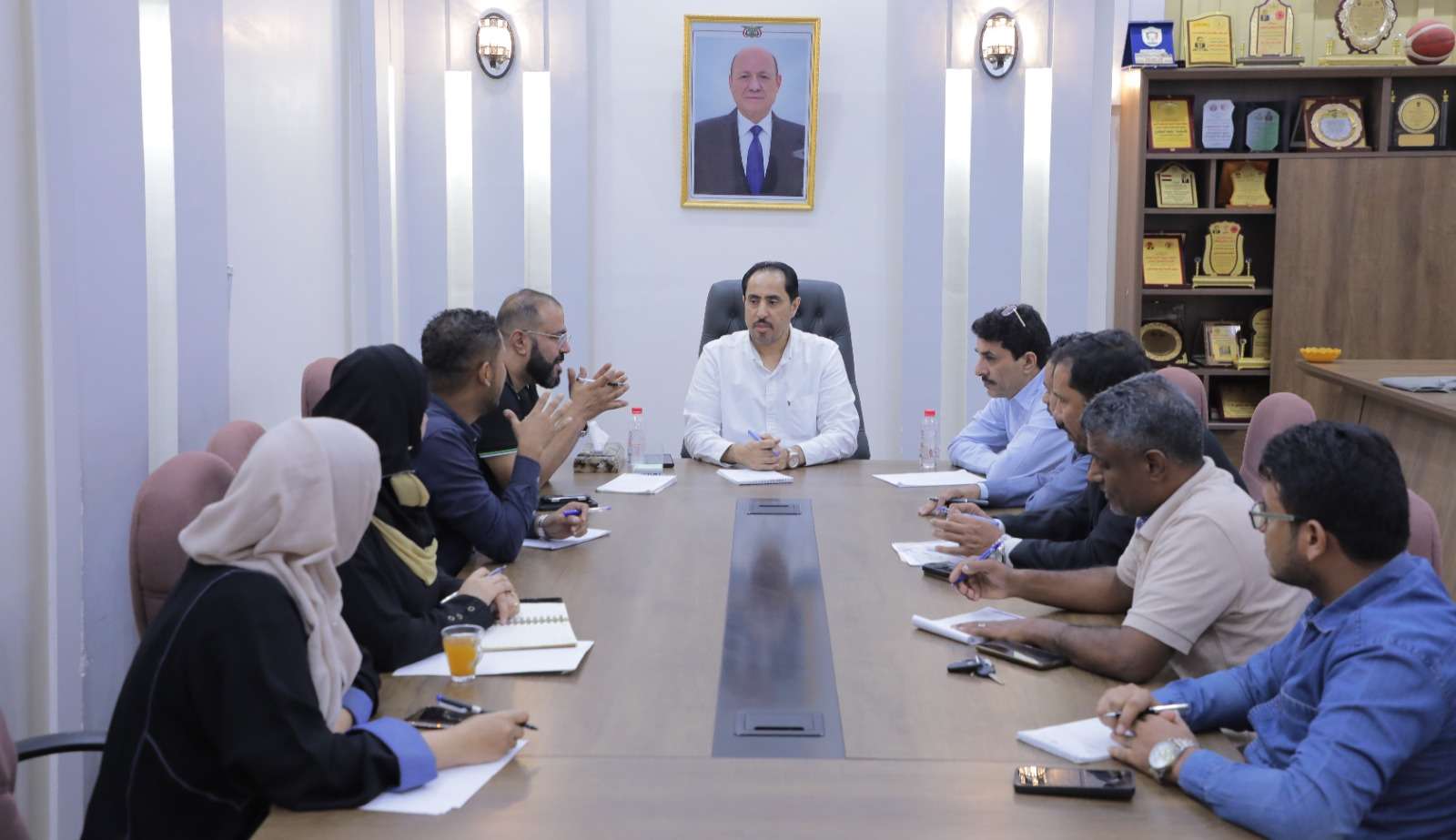 الوزير البكري يشيد بـ”الشراكة مع منظمة شباب بلا حدود باقامة العديد من البرامج والمشاريع في تدريب وتأهيل آلاف الشباب