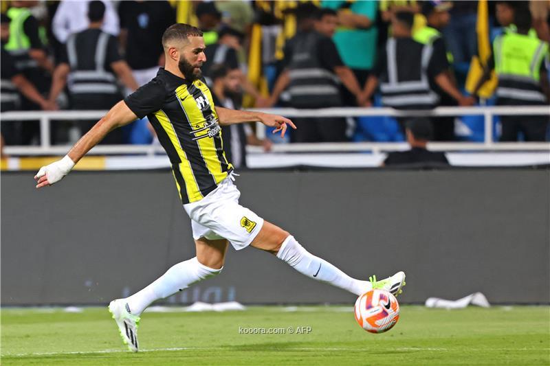 رعب في الاتحاد السعودي .. إصابة قوية لبنزيما قبل كلاسيكو الهلال