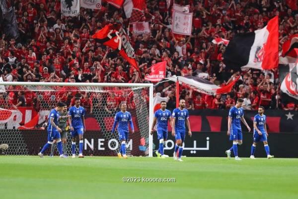 نجم الهلال السعودي عطيف يعتذر للجماهير: 10 دقائق منحت أوراوا اللقب الآسيوي