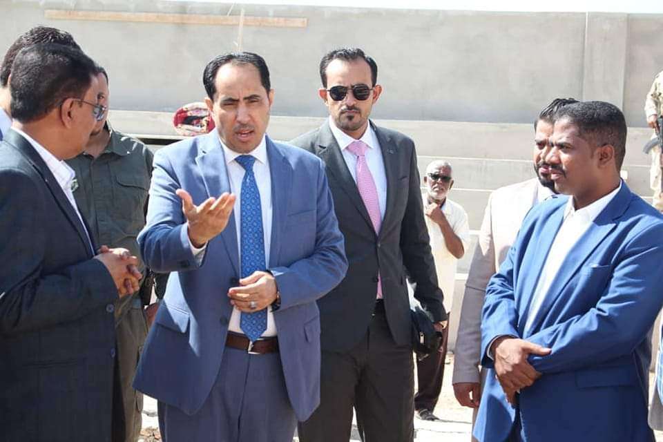 وزير الشباب والرياضة : سنعمل مع محافظ حضرموت لإستكمال مشاريع الاندية المتعثرة والاهتمام بمشروع المستقبل المدينة الرياضية