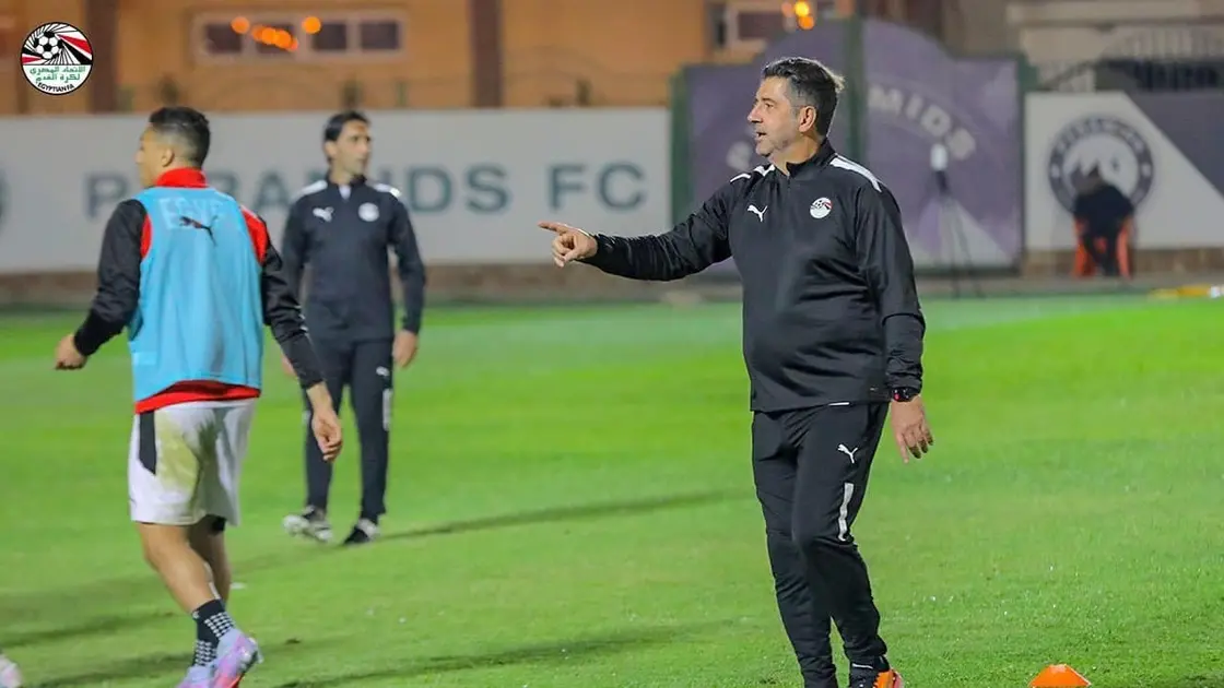 11 محترفاً في قائمة منتخب مصر لمباراتي زامبيا والجزائر