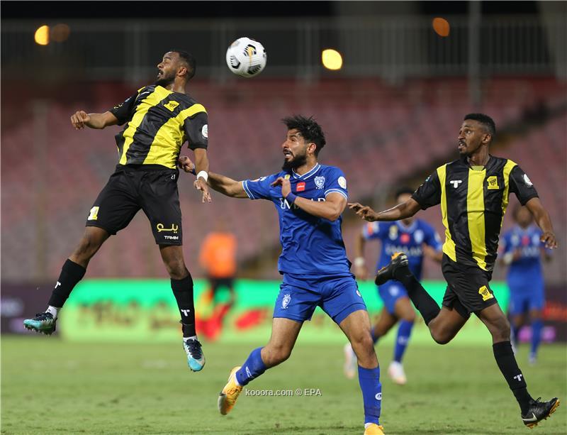الدوري السعودي ..الاتحاد يطرق أبواب اللقب.. والنصر يترقب هدية الهلال