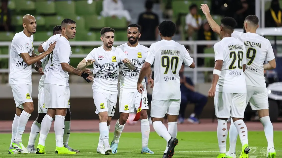دوري روشن السعودي ..إتحاد جدة يتجاوز الرائد بثلاثية