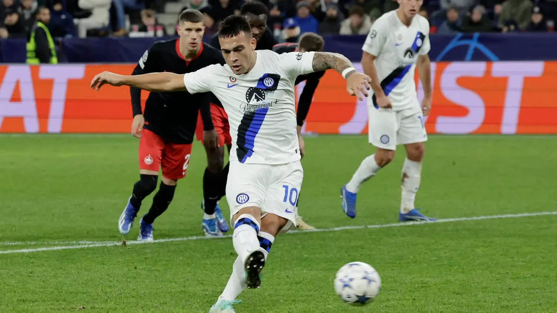 هدف لاوتارو في مرمى سالزبورغ يدفع إنتر ميلان إلى ثمن نهائي دوري الأبطال