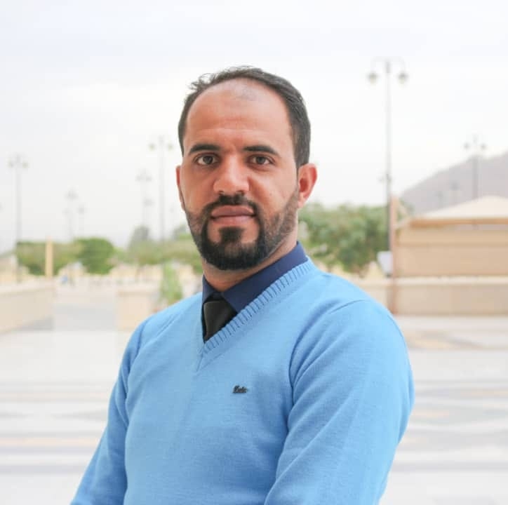 الخميسي والاستفادة من انقسام الاعلام الرياضي