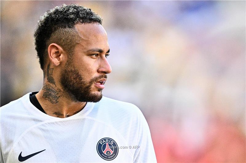 خبير الانتقالات يكشف : البرازيلي نيمار يوقع عقده مع الهلال السعودي ويجتاز الفحوصات الطبية