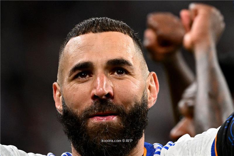 تقرير صحفي اسباني يكشف كواليس المحادثة الأخيرة بين بنزيما ورئيس ريال مدريد