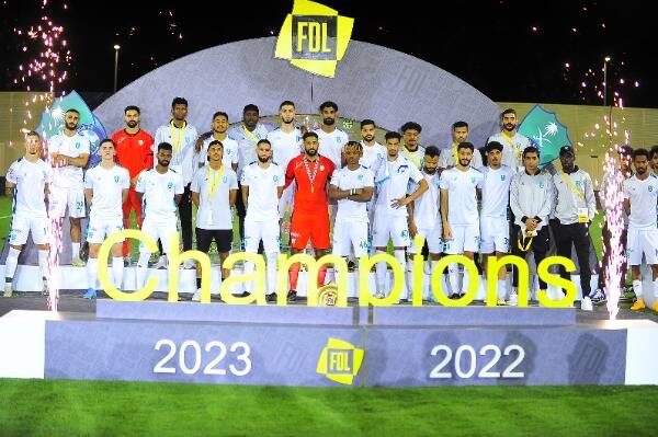 الاهلي السعودي يتوج رسميا بلقب دوري يلو لاندية الدرجة الاولى