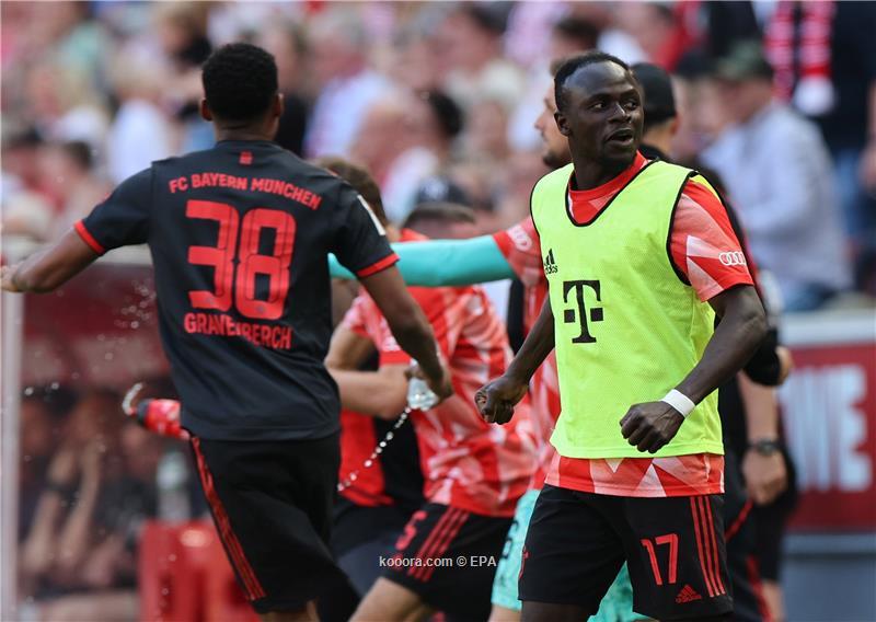 إصرار السنغالي ماني يؤجل لحاقه بنجوم الدوري السعودي