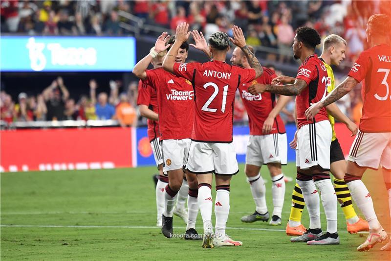 مانشستر يونايتد الانجليزي ينجز صفقة المليار يورو