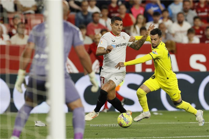 النصيري يقود إشبيلية لفوز صعب على فياريال
