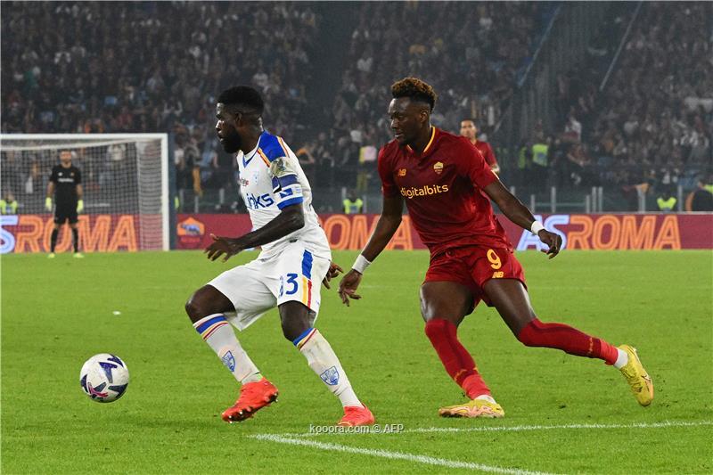المدافع صامويل أومتيتي يعود للدوري الفرنسي بعد غياب 7 سنوات