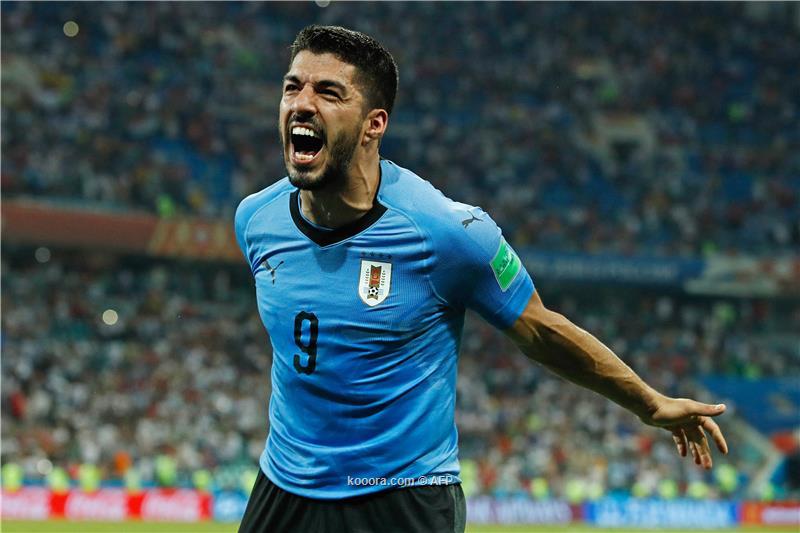 سواريز يتصدر الثلاثي العائد لمنتخب أوروجواي