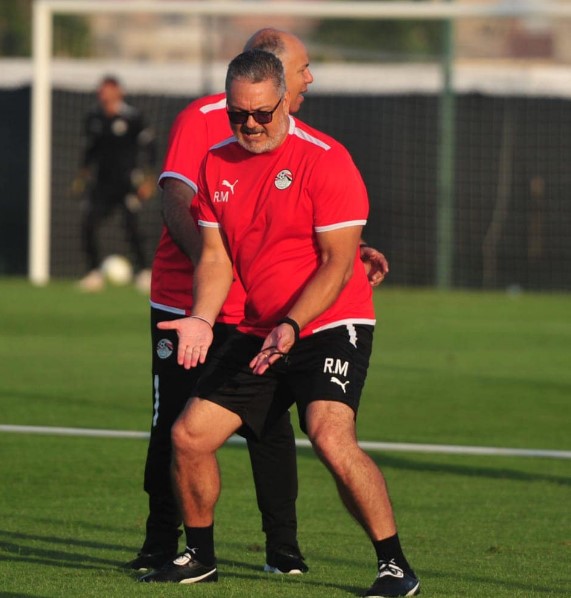 البرازيلي ميكالي: المصريون أوقفوا سيارتي بسبب محمد صلاح