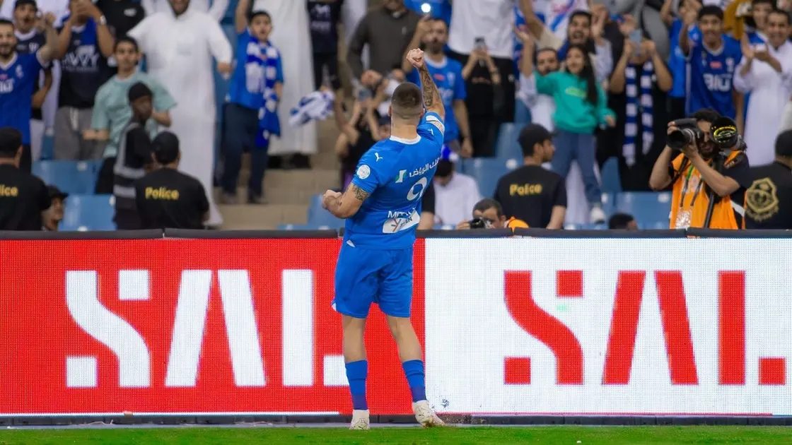 دوري روشن السعودي ..الهلال يعزز صدارته بنقاط التعاون