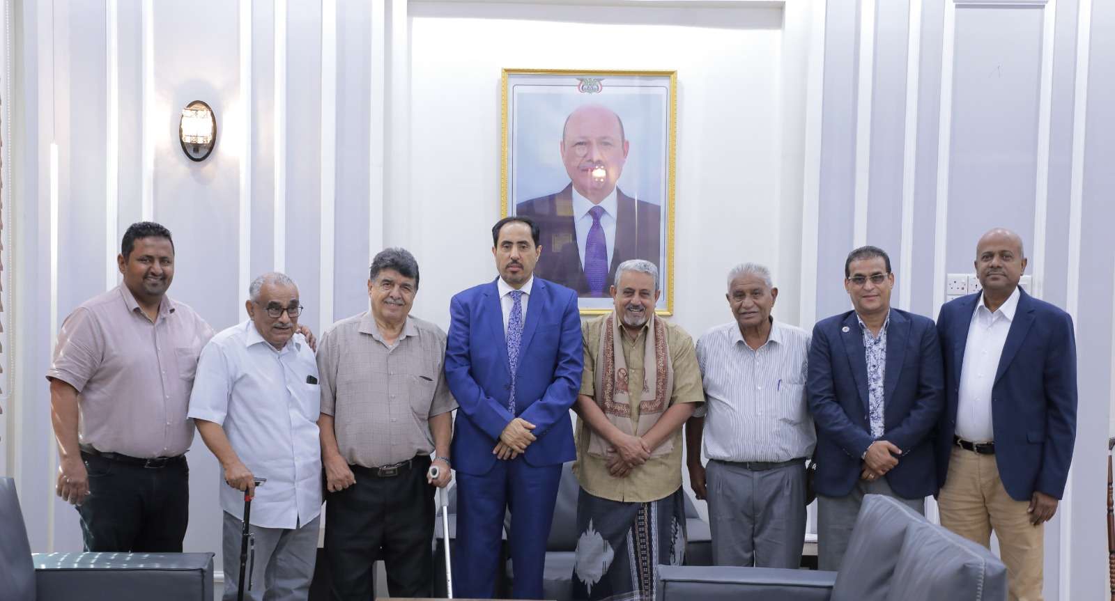 ألتقى عدد من الشخصيات الرياضية ..الوزير البكري يدعو إلى تجنيب الرياضة والأندية في عدن مساوئ السياسة وتبعاتها