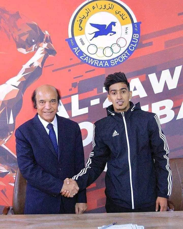 نجم المنتخب اليمني عمر الداحي يوقِّع رسميًّا لنادي الزوراء العراقي..