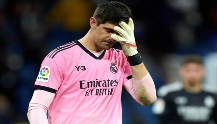 إصابة كورتوا تُبعده عن 3 مباريات مصيرية لريال مدريد