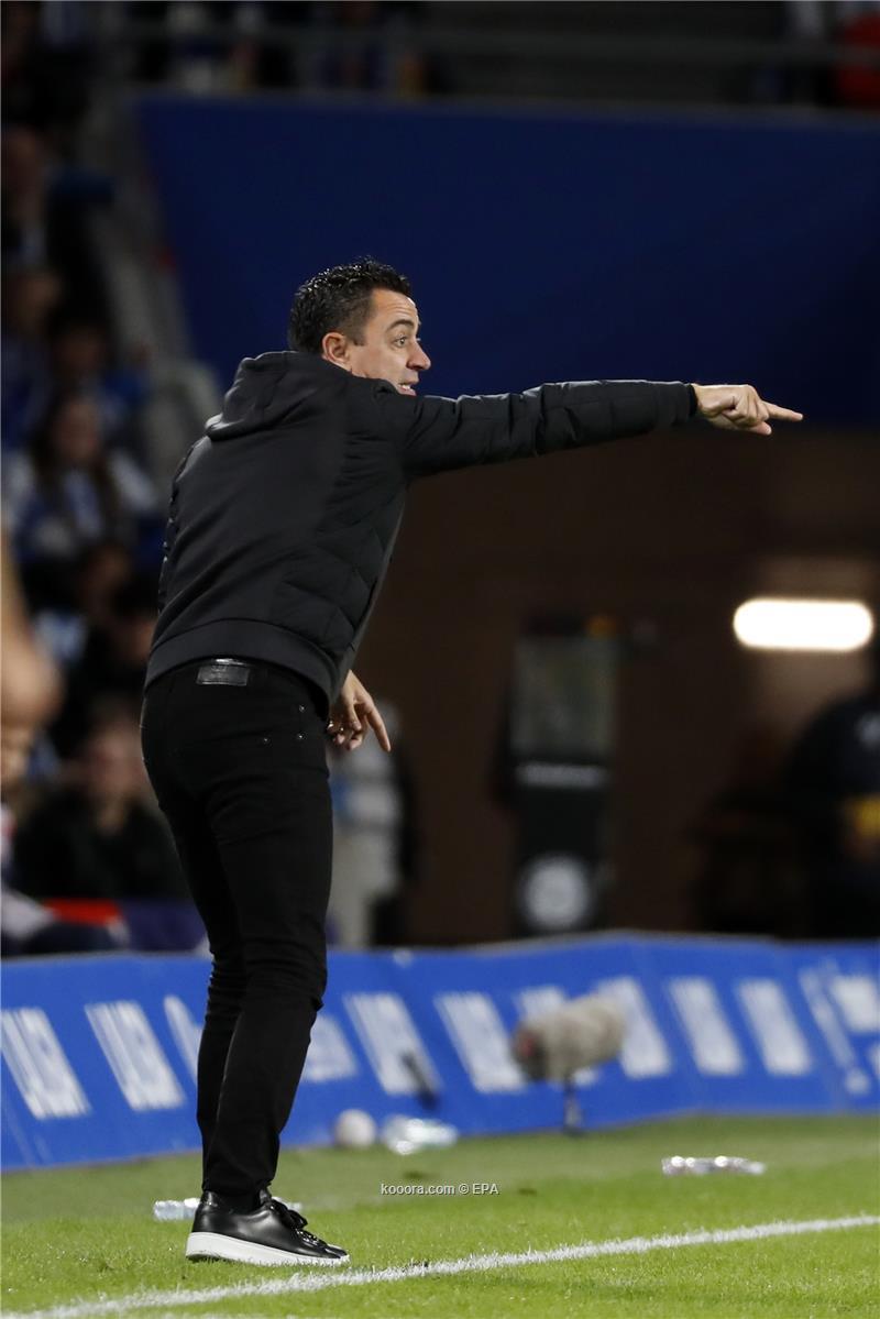 تقرير صحفي اسباني يكشف : الإصابات تجبر تشافي على إستراتيجية غريبة