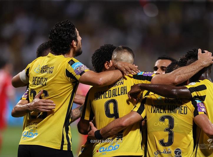 الدوري السعودي ..الاتحاد يعزز صدارته بالفوز على الوحدة
