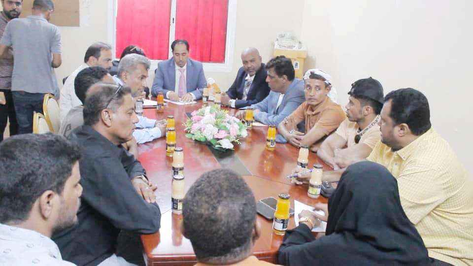 الوزير البكري يؤكد ضرورة العمل بروح الفريق الواحد لترجمة تطور البنية التحتية التي تشهدها محافظة حضرموت