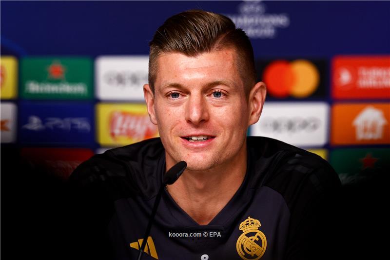 نجم ريال مدريد توني كروس يفسر ثورة غضبه أمام إشبيلية