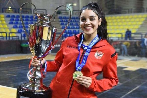 رسميا.. الاتحاد المصري يوقف لاعبة طائرة الأهلي ويحيلها للتحقيق