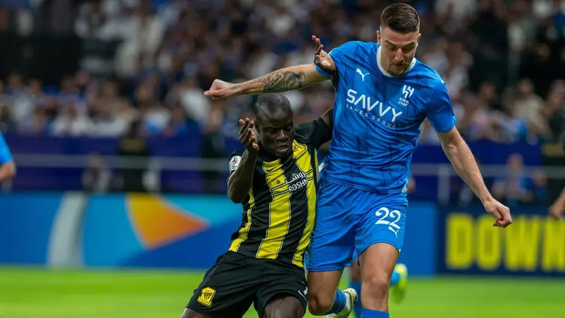 قرعة كأس الملك السعودي تضع الاتحاد في مواجهة الهلال من جديد
