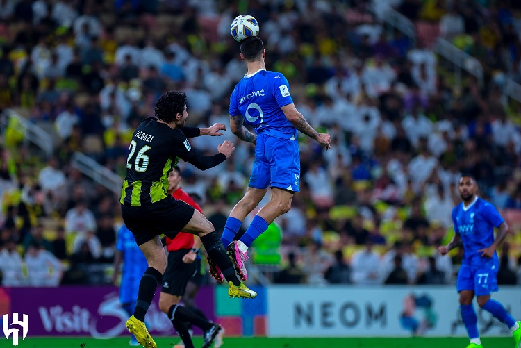 الهلال السعودي يطيح باتحاد جدة ويضرب موعدا ناريا مع العين الاماراتي في المربع الذهبي لابطال آسيا