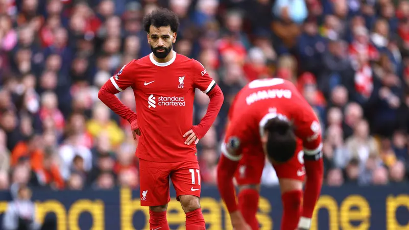 جماهير ليفربول تنقلب على النجم المصري محمد صلاح: “غير مفيد” ويجب بيعه