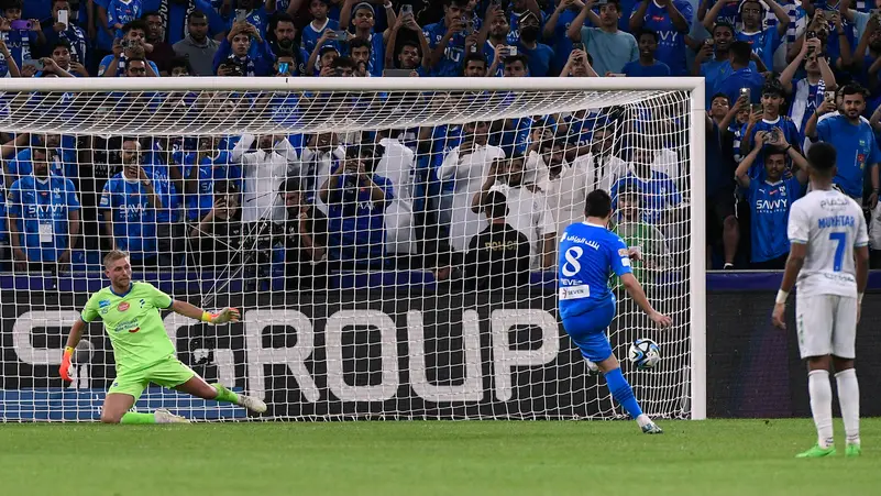 الهلال السعودي يتعافى أمام الفتح.. وعقدة بيليتش “تستمر”
