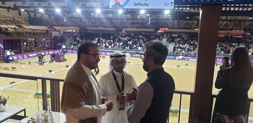 رئيس الاتحاد اليمني للفروسية يحضر افتتاح بطولة كأس العالم ويلتقي بعدد من رؤساء الاتحادات في السعودية