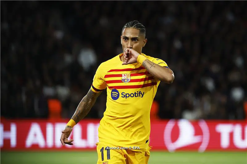 رافينيا لاعب برشلونة يحصد ثمار تألقه أمام باريس جرمان