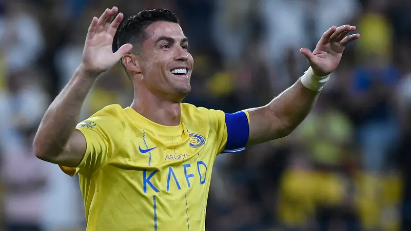 مسؤول سابق بنادي الهلال السعودي يفتح النار على قائد النصر رونالدو