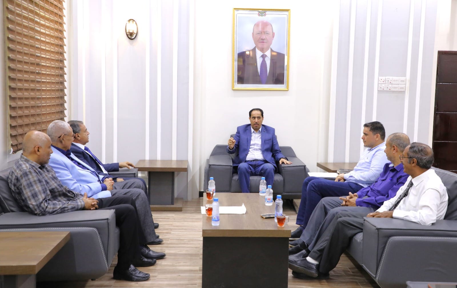 وزير الشباب والرياضة ورئيس جامعة عدن يبحثان تنفيذ برنامج “تمكين الشباب في مجال ريادة الاعمال”