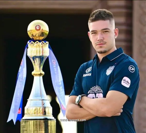 مهاجم برازيلي على أبواب الأهلي البحريني