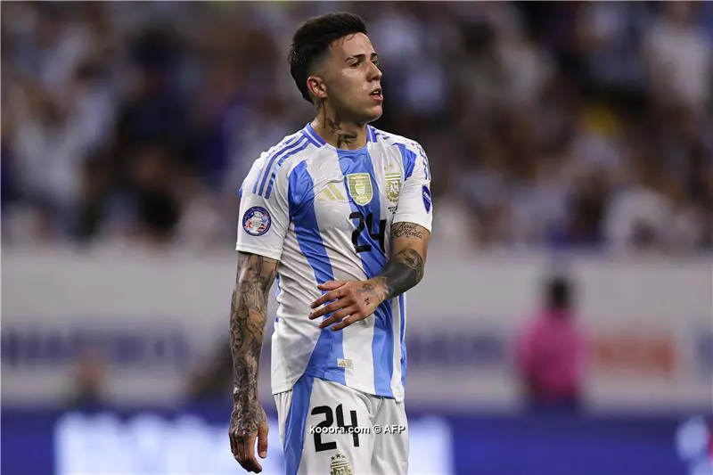 الفيفا يحقق في “عنصرية” منتخب الأرجنتين ضد لاعبي فرنسا