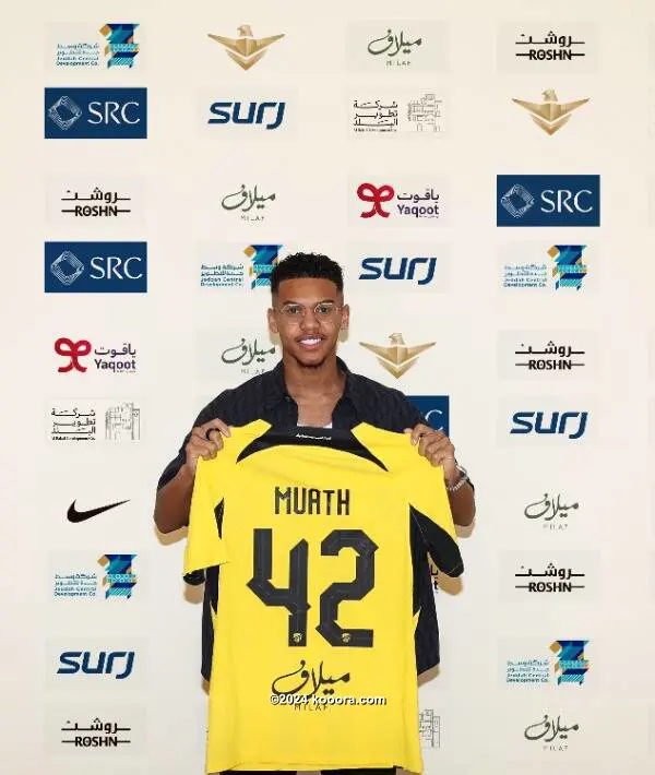 رسميا.. لاعب الهلال معاذ فقيهي ينتقل إلى اتحاد جدة السعودي