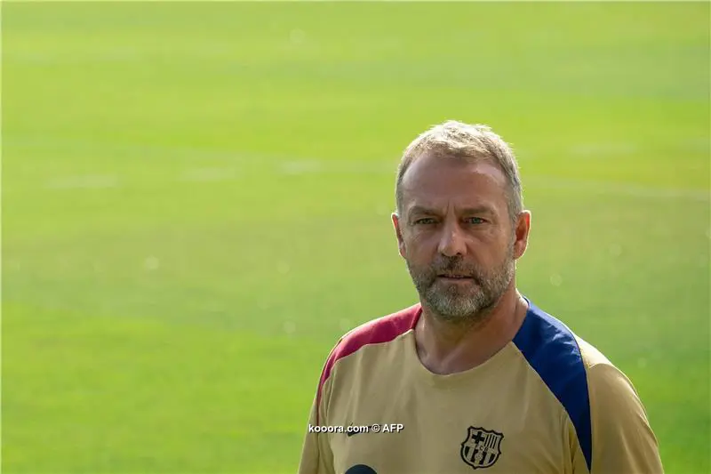فليك: ما نعيشه داخل برشلونة لا يصدق!