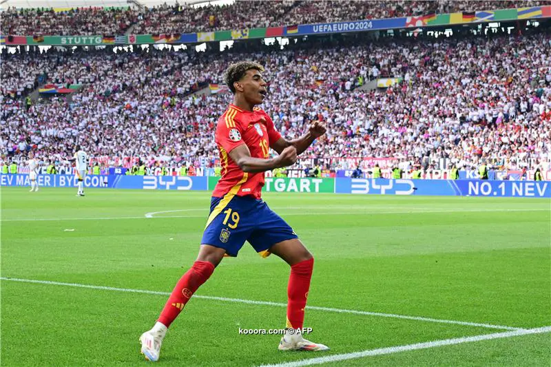 كش ملك.. النجم الاسباني يامال يرد على تصريح اللاعب الفرنسي رابيو