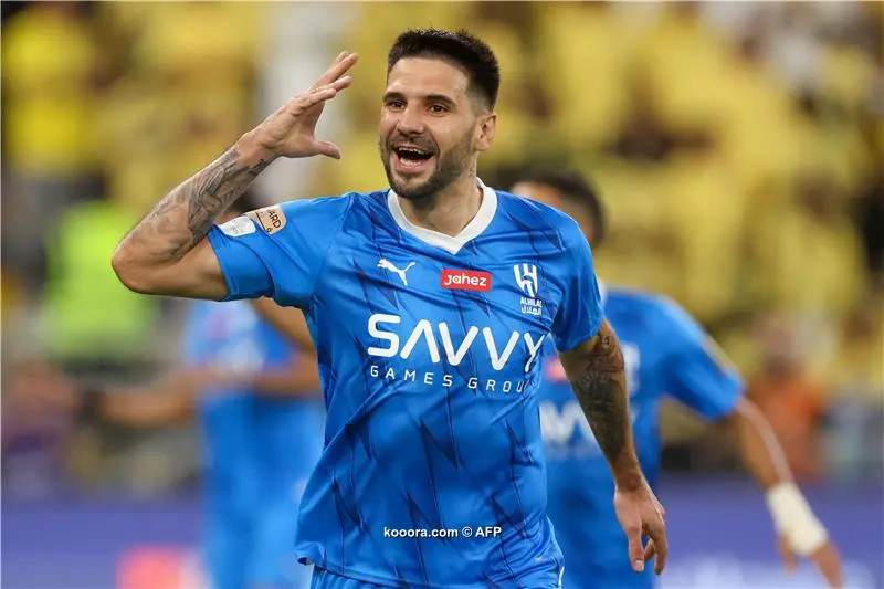 الصربي ميتروفيتش: أسعى لهز شباك النصر مجددا