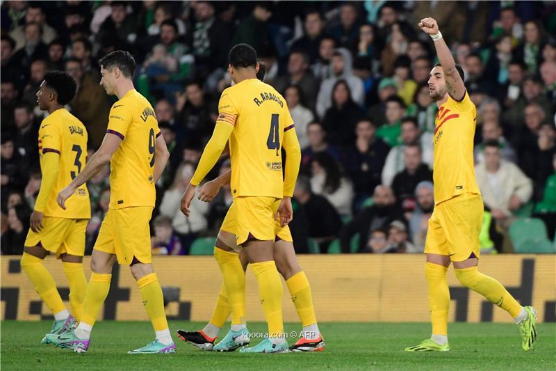يامال وتوريس وبيدري يعودون لتدريبات برشلونة