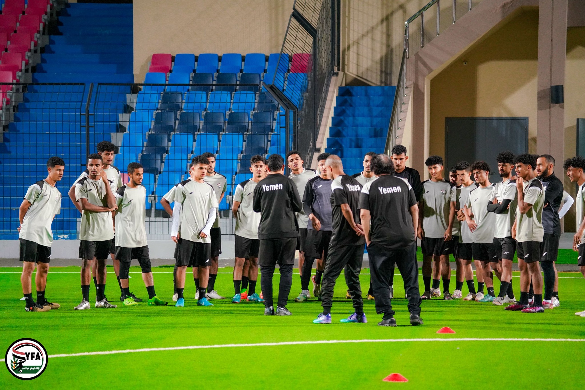 منتخب اليمن الشاب يجري تدريباته الإعدادية بمعسكره الخارجي في السعودية