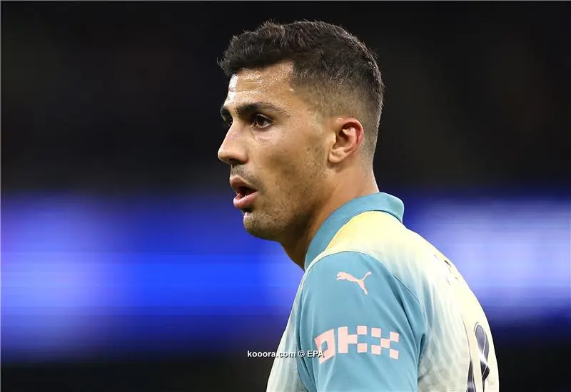 تقارير صحفية : مانشسترسيتي يحدد بديل رودري من الدوري الإيطالي