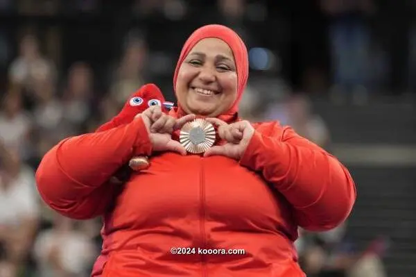 بطلة بارالمبية مصرية تسرد “باكية” كيف ضحى زوجها من أجلها