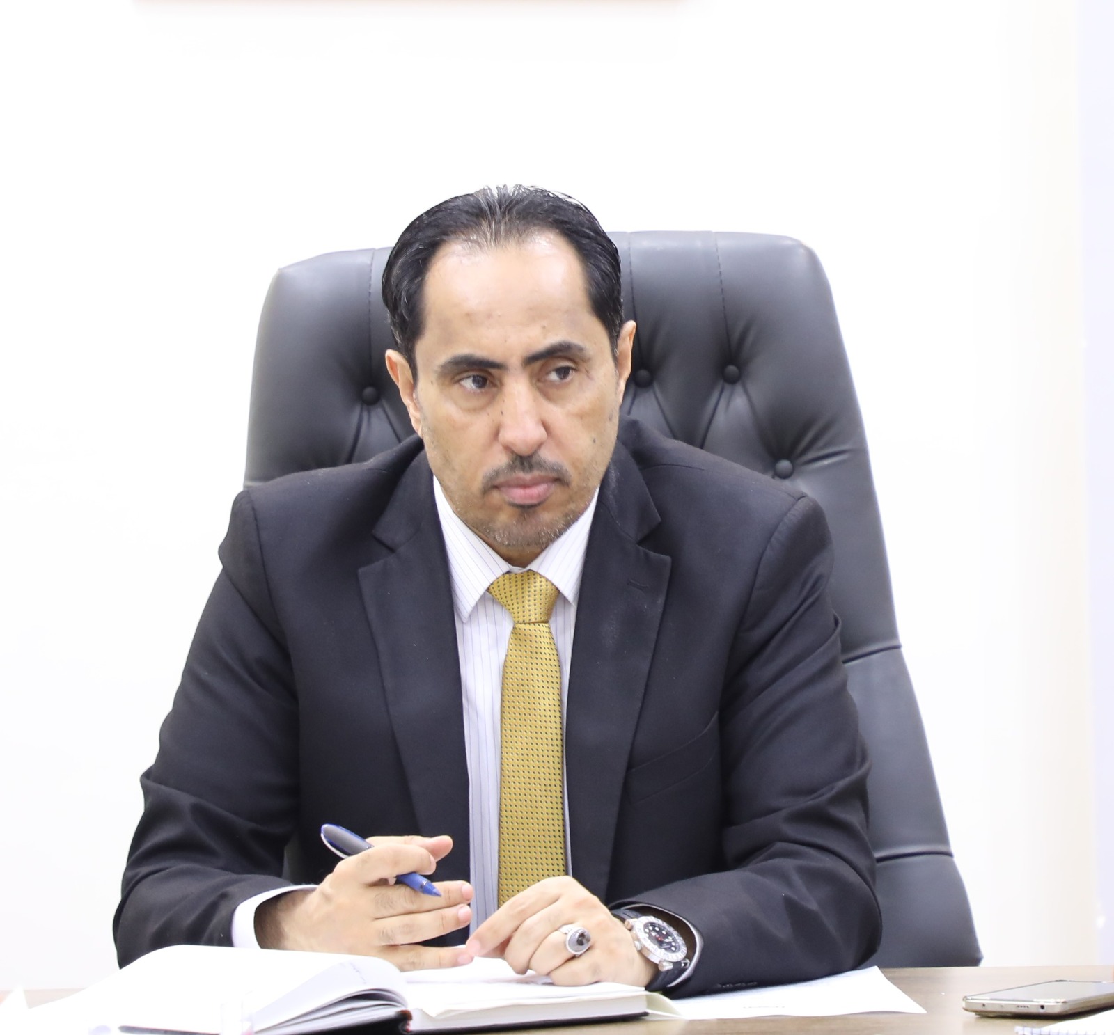 نايف البكري وزير الشباب والرياضة يؤكد لشووت : نشكر إهتمام الرئيس العليمي ونبارك للاسرة الصقراوية عودة مقر ناديهم